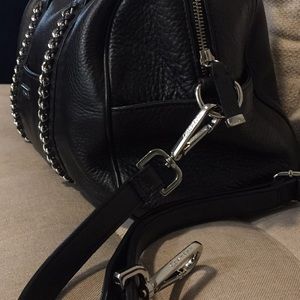 ❌❌SOLD❌❌ Black Calvin Klein Medium Crossbody 🖤✨